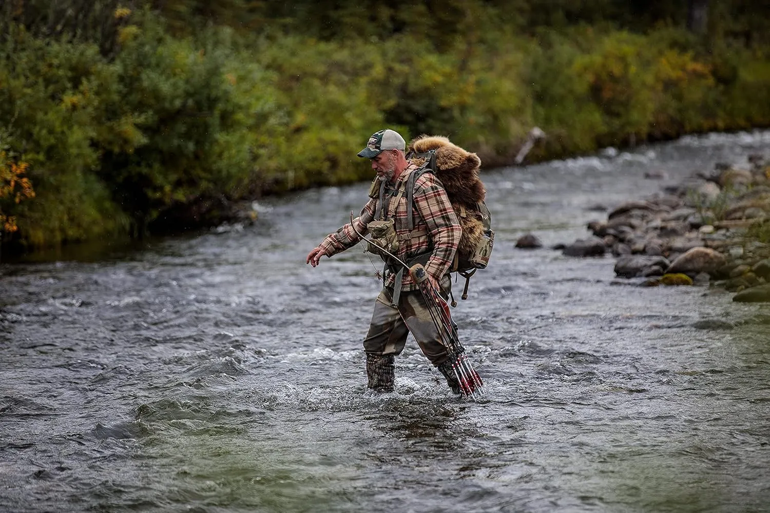 Alaska Guide Creations Stalker Camo Hydration Pack |Fits The 3L AGC Bladder | Binocular Harness Scouting Backpack
