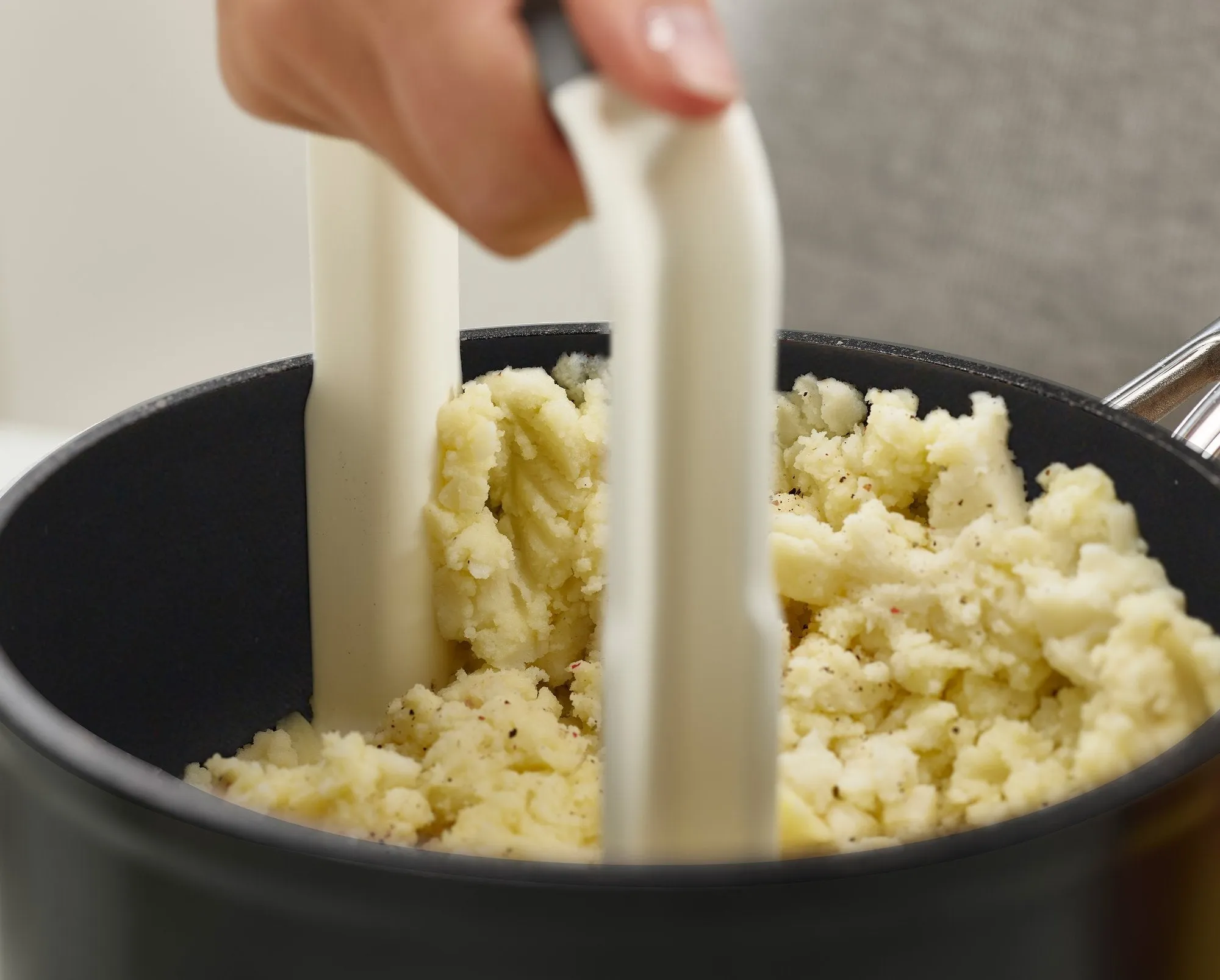 Joseph Joseph Easy-Mash Potato Masher