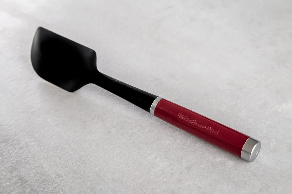 KitchenAid Coreline Scraper Spatula Empire Red KAG0310