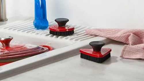 Le Creuset Set of 2 Cleaning Brushes, Flame