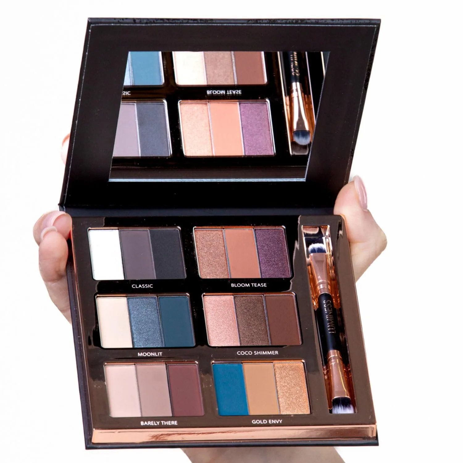 LUMINESS Airbrush Flawless 4-PC Makeup Kit - Includes Eyeshadow Palette, Airbrush Foundation, Primer & Makeup Brushes - Long-Lasting, Silky, Easy to Blend Make Up Set, Travel Size (06 - Light Warm)