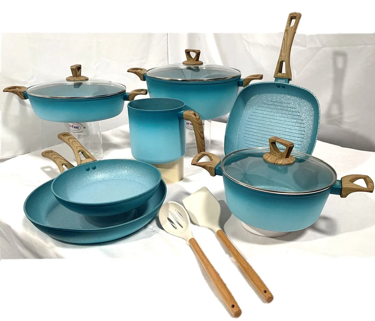 NEWARE Terracotta TURQUOISE 12 Piece Cooking Set with Milk Cup/ Batería TURQUESA de 12 piezas de Terracotta con POCILLO