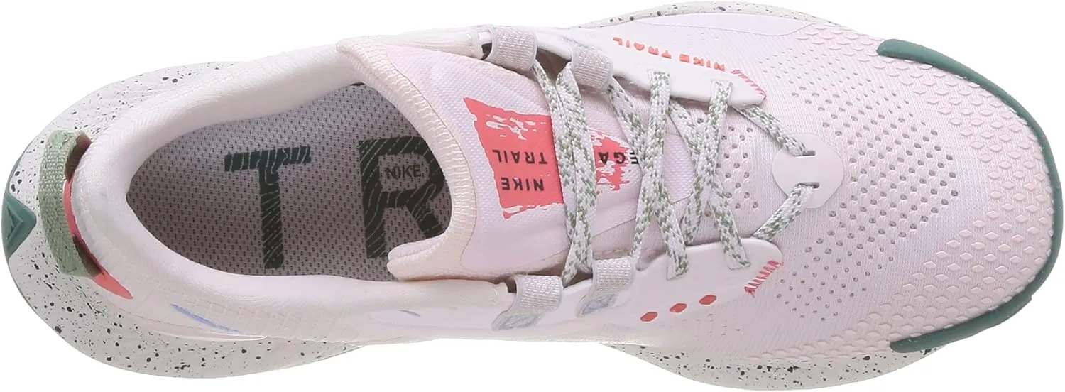 Nike Damen Pegasus Trail Straßen-Laufschuh