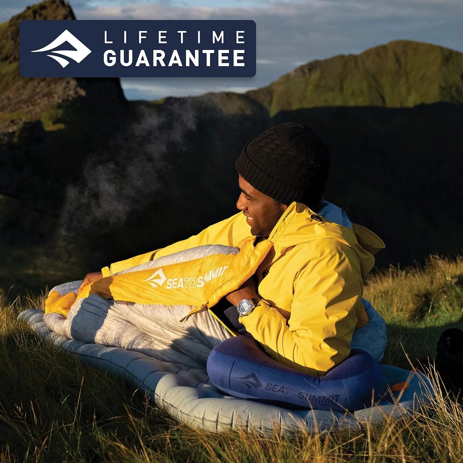 Sea to Summit Aeros Premium Inflatable Travel Pillow, Deluxe (22 x 14), Lime