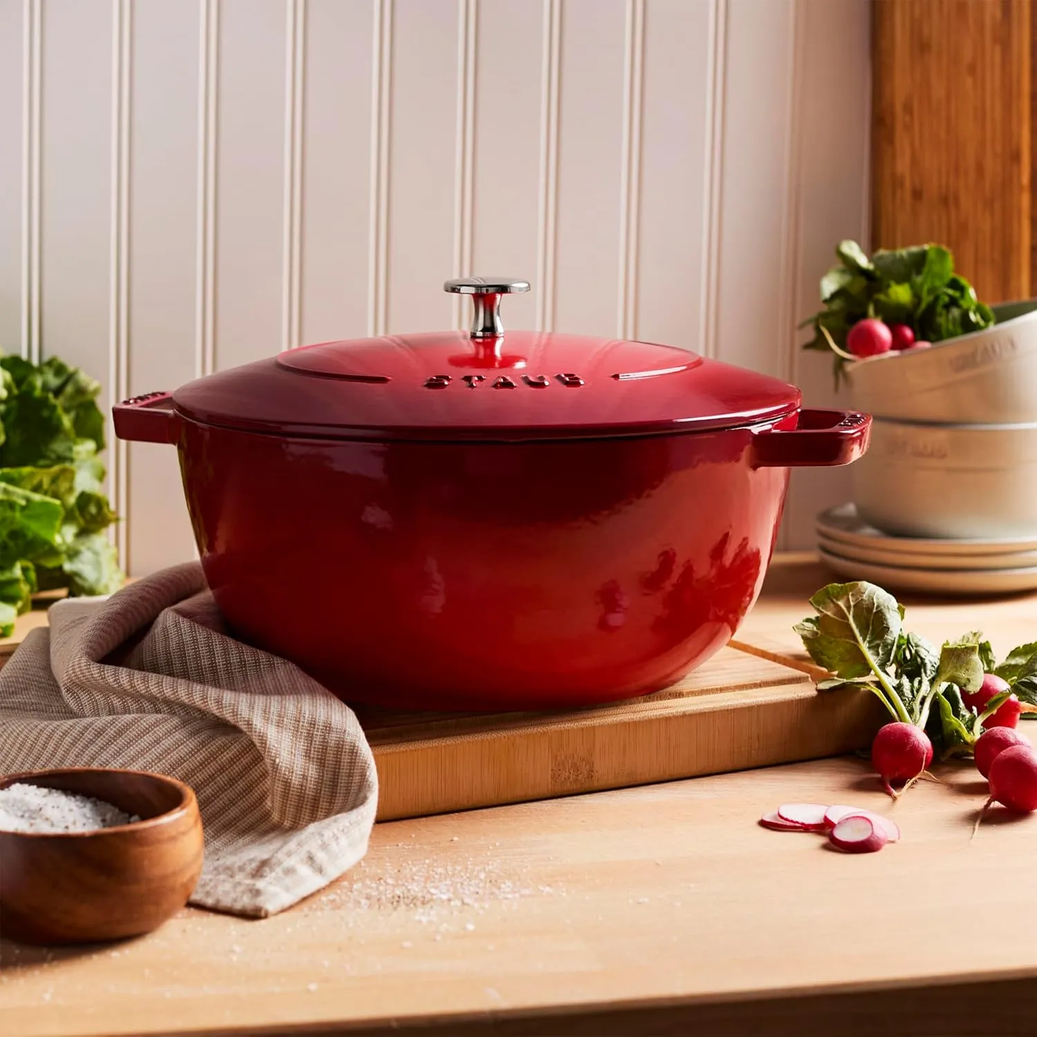 Staub Cast Iron Essential French Oven, Dutch Oven, 5-quart, serves 5-6, Made in France - Cherry