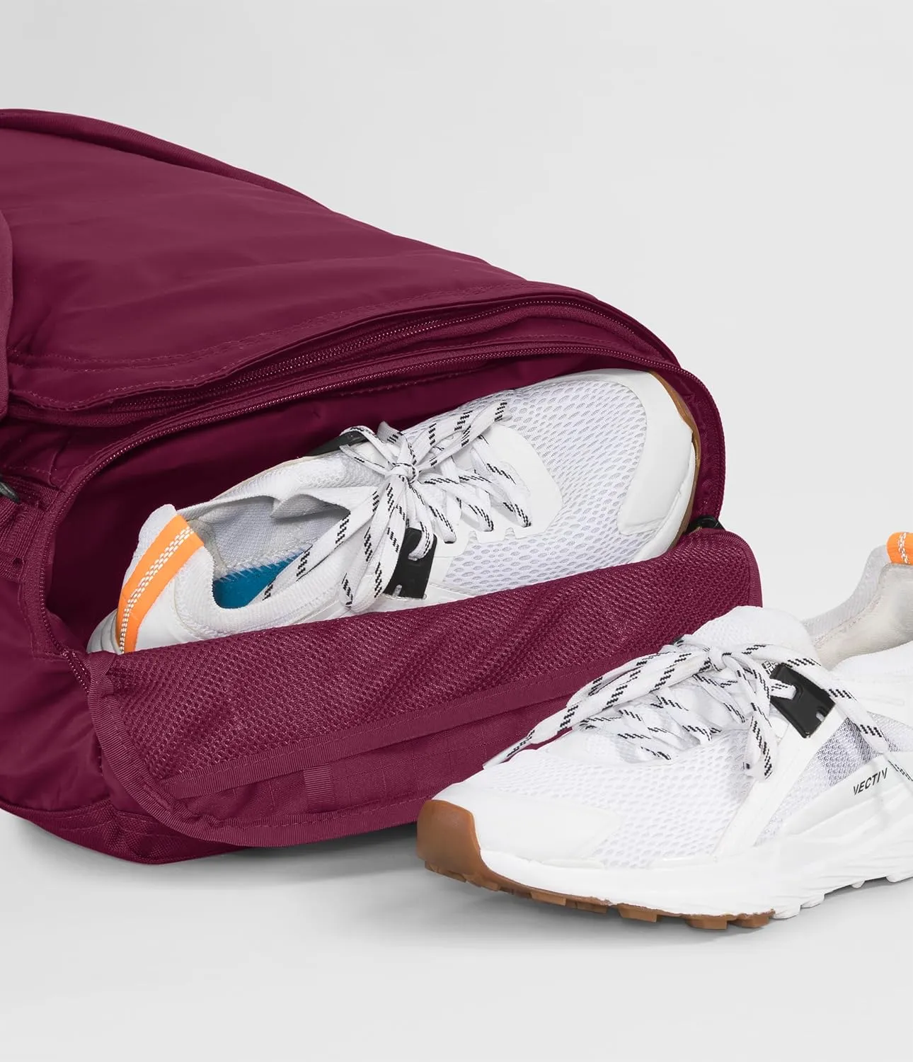 THE NORTH FACE Base Camp Voyager Duffel—32L
