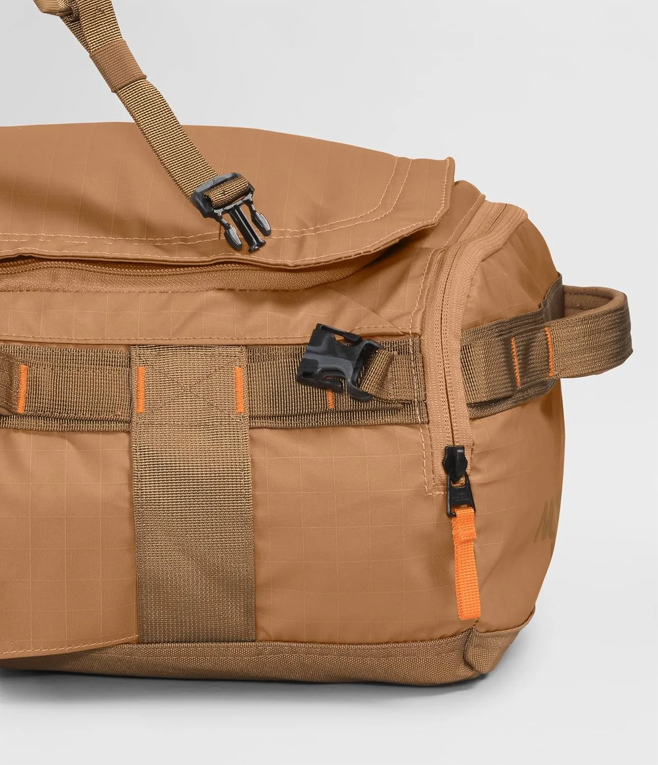 THE NORTH FACE Base Camp Voyager Duffel—32L